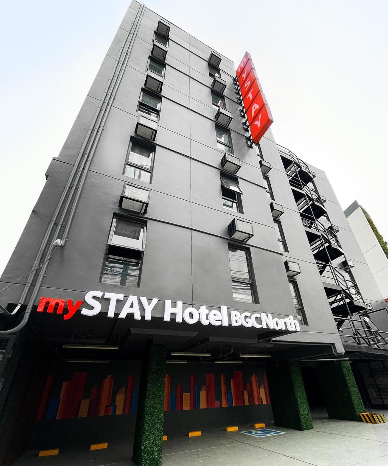 Mystay Hotel Bgc North Pasig City Exteriör bild